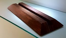 Drewniana podstawka pod tablet